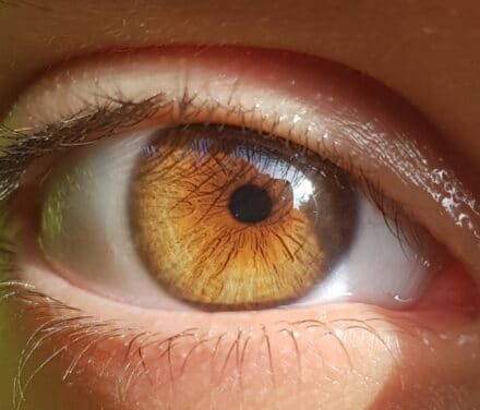 Come curare gli occhi stanchi